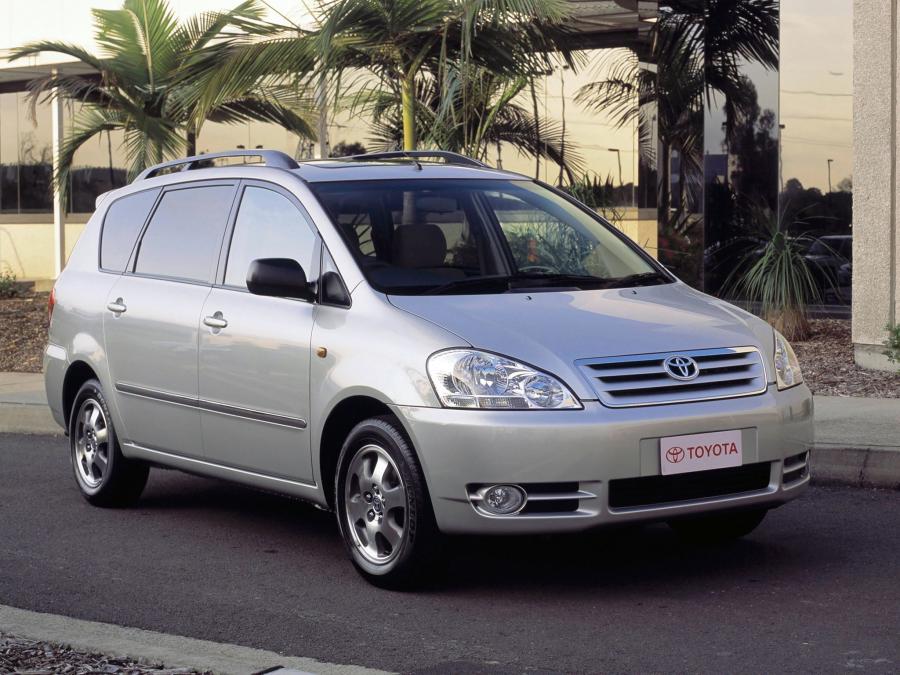  Toyota Avensis Verso 2001 года  (AU) (фото 13 из 16)